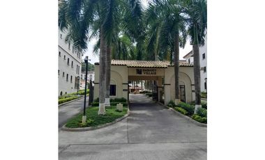 Venta  de Apto en EMBASSY VILLAGE ALBROOK