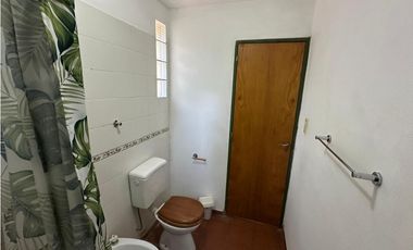 Venta de Bellisimo Complejo de 3 casas + Depto en Icho Cruz