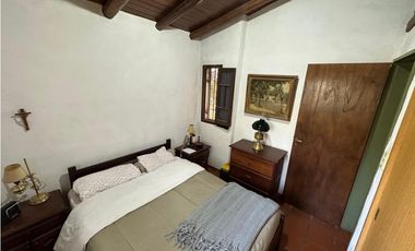 Venta de Bellisimo Complejo de 3 casas + Depto en Icho Cruz