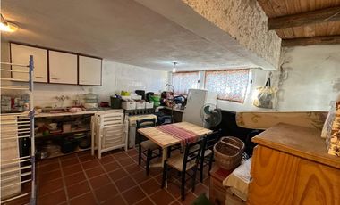 Venta de Bellisimo Complejo de 3 casas + Depto en Icho Cruz