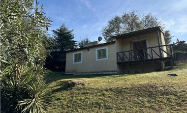 Venta de Bellisimo Complejo de 3 casas + Depto en Icho Cruz