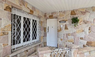 VENTA Chalet San José Mar del Plata 4 ambientes cochera doble