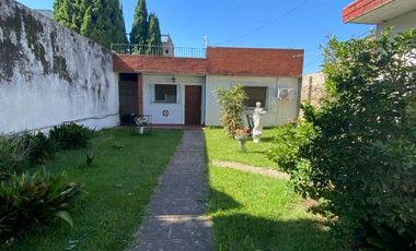 Casa en alquiler en Lanus Este