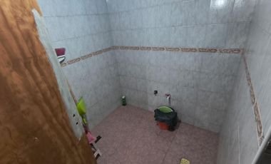 Casa sobre calle Rodriguez. Chimbas