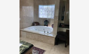 Casa en venta en Bosques de las Lomas, Cuajimalpa de Morelos, Ciudad de México