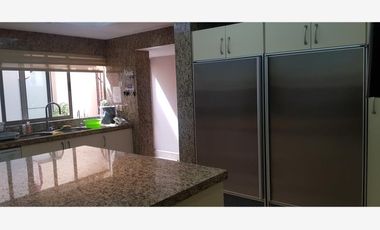 Casa en venta en Bosques de las Lomas, Cuajimalpa de Morelos, Ciudad de México