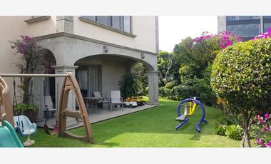 Casa en venta en Bosques de las Lomas, Cuajimalpa de Morelos, Ciudad de México