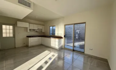 Casa en renta en Bosques de Altea Residencial, Chihuahua, Chihuahua
