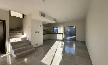 Casa en renta en Bosques de Altea Residencial, Chihuahua, Chihuahua