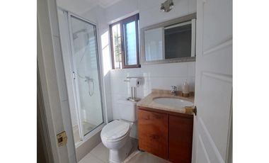 En condominio,  totalmente remodelada