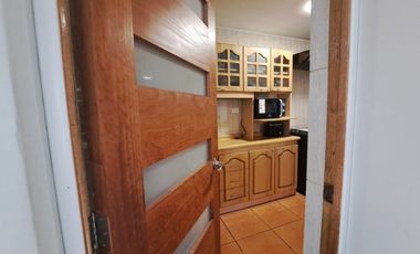 En condominio,  totalmente remodelada