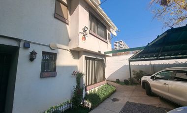 En condominio,  totalmente remodelada