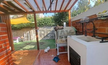 En condominio,  totalmente remodelada