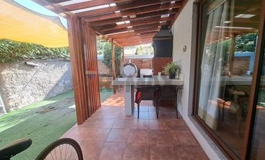 En condominio,  totalmente remodelada
