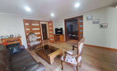 En condominio,  totalmente remodelada