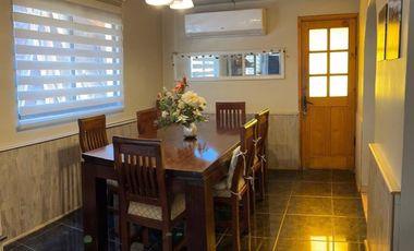 HERMOSA CASA TOTALMENTE REMODELADA