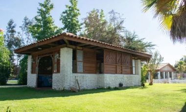 Venta de Centro de Eventos Consolidado, en Rengo.
