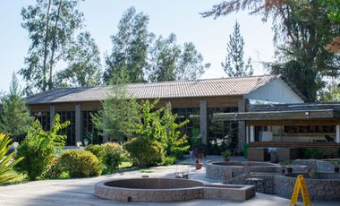 Venta de Centro de Eventos Consolidado, en Rengo.