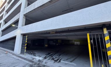 Estacionamiento Propio Santiago Centro Bandera 550