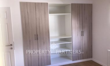 Espectacular Casa con Vista al Estrecho en Exclusivo Condominio Los Vascos