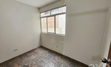 VENTA CASA 4 PISOS A.C. 292.71m2 URB. HONOR Y LEALTAD SURCO