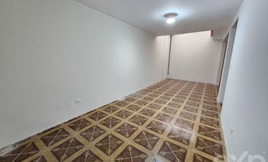 VENTA CASA 4 PISOS A.C. 292.71m2 URB. HONOR Y LEALTAD SURCO