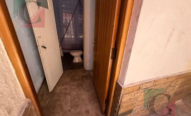 Casa de 5 ambientes con cocheras + monoambiente