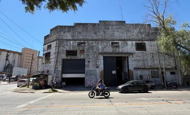 Excelente Galpón en Venta 950 mts cub. A min CABA