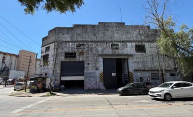 Excelente Galpón en Venta 950 mts cub. A min CABA