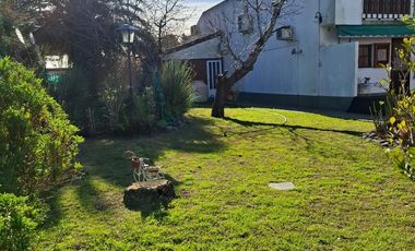 CHALET SOBRE DOS LOTES