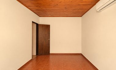 Casa en venta B° 100 Viviendas, Aristóbulo del Valle
