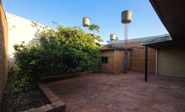 Casa en venta B° 100 Viviendas, Aristóbulo del Valle