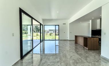 Casa a estrenar en alquiler en La Concepcion Lujan