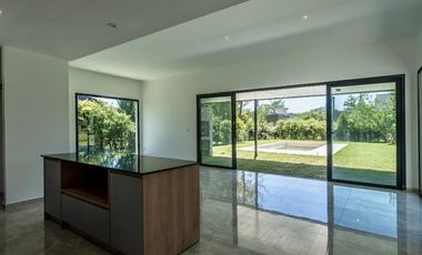 Casa a estrenar en alquiler en La Concepcion Lujan