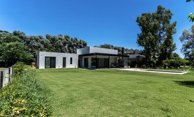 Casa a estrenar en alquiler en La Concepcion Lujan
