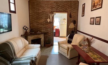 Venta, PH, 6 Ambientes, Lavadero, Patio, Terraza, Parrilla, Cochera, Caseros