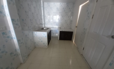 2-storey twin house for sale, Romruen Green Park Project, Wang Noi, newly renovated, close to community areas. Convenient transportation Complete util