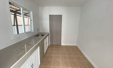 2-storey detached house for sale, Thongpatchar Wang Noi Project, beautiful house, good condition. The atmosphere is quiet. Suitable for families who w