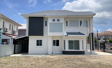 2-storey detached house for sale, Thongpatchar Wang Noi Project, beautiful house, good condition. The atmosphere is quiet. Suitable for families who w