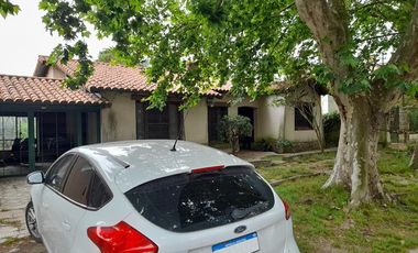 CHALET BIEN UBICADO - IDEAL PARA RECICLAR - ADROGUÉ