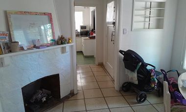 CHALET BIEN UBICADO - IDEAL PARA RECICLAR - ADROGUÉ