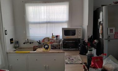 CHALET BIEN UBICADO - IDEAL PARA RECICLAR - ADROGUÉ