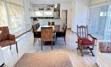 Casa en alquiler. Quintas del Sol, Ezeiza. 4 amb. piscina