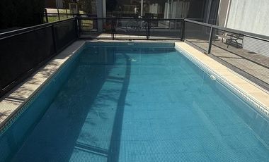 Casa en alquiler. Quintas del Sol, Ezeiza. 4 amb. piscina