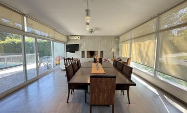 Casa en alquiler. Quintas del Sol, Ezeiza. 4 amb. piscina