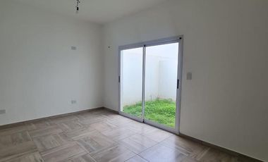 Departamento monoambiente en  Temperley -