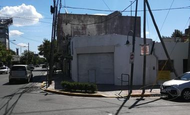 Local sobre Avenida Yrigoyen - San Fernando