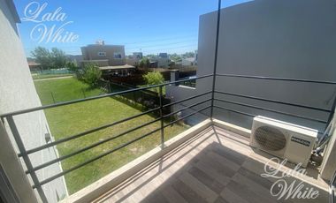 Casa en Venta en Laguna Azul Apto Crédito