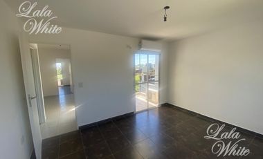 Casa en Venta en Laguna Azul Apto Crédito