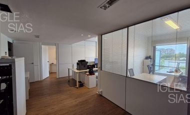 Oficina en alquiler con vista al río, en Studios de la Bahía, Nordelta